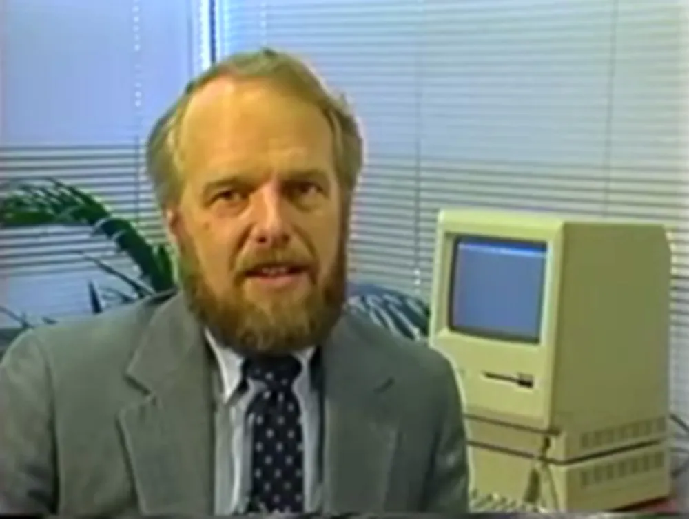 Link to the video on YouTube. John Warnock, from the VHS tape that shipped with Illustrator 1.0.